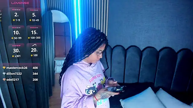 Snapshot of JuliaRose_ks chatting on November 15, 2025, 12:47 am JuliaRose ks online show from November 15, 2025, 12:47 am