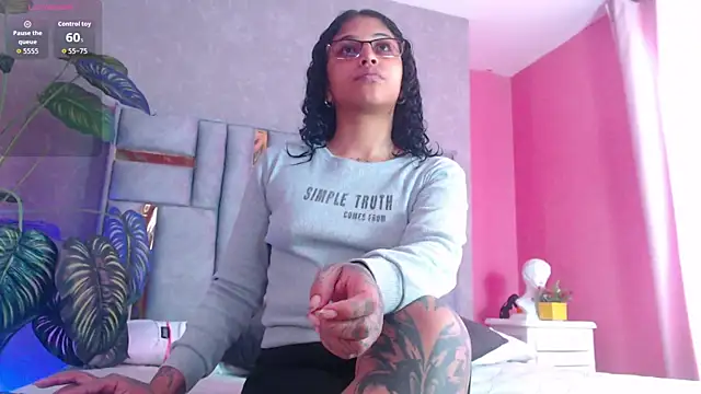 Snapshot of JuliaRose_ks chatting on January 15, 2026, 7:28 pm JuliaRose ks online show from January 15, 2026, 7:28 pm