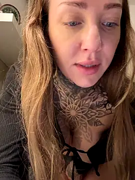 ElenaHaze online show from November 9, 2025, 9:13 am