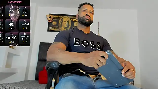 Snapshot of MattRodriguez9 chatting on October 18, 2025, 11:12 am MattRodriguez9 online show from October 18, 2025, 11:12 am