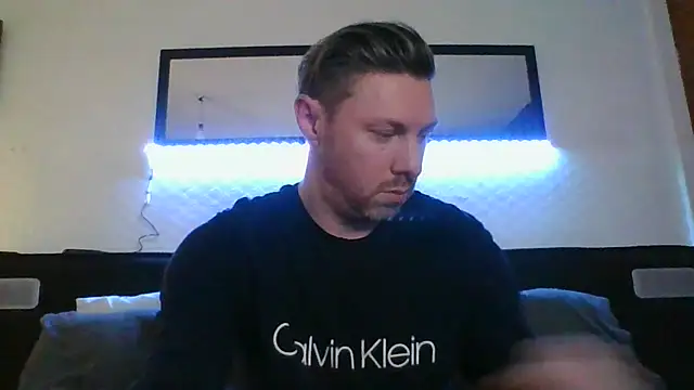 Fit4fun24 online show from February 1, 2026, 11:03 pm