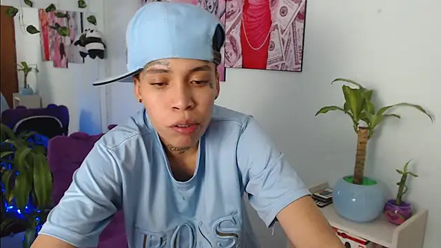 Snapshot of Jonesliam23 chatting on March 19, 2025, 10:31 pm Jonesliam23 online show from March 19, 2025, 10:31 pm