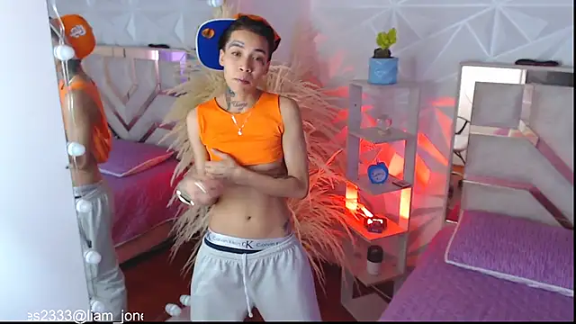 Snapshot of Jonesliam23 chatting on September 22, 2025, 7:09 pm Jonesliam23 online show from September 22, 2025, 7:09 pm