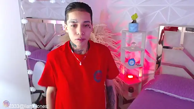 Snapshot of Jonesliam23 chatting on September 19, 2025, 7:07 pm Jonesliam23 online show from September 19, 2025, 7:07 pm