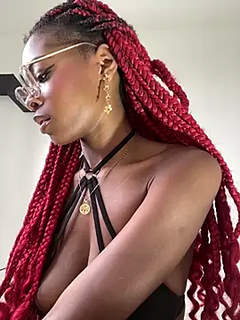 adaraSmiith online show from February 19, 2026, 1:08 pm