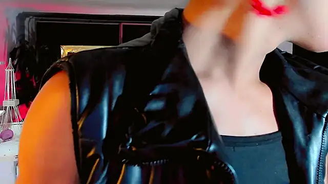 Snapshot of the-horus-girl chatting on November 15, 2025, 7:29 pm the-horus-girl online show from November 15, 2025, 7:29 pm