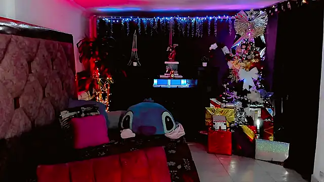 Snapshot of the-horus-girl chatting on December 4, 2025, 12:09 am the-horus-girl online show from December 4, 2025, 12:09 am