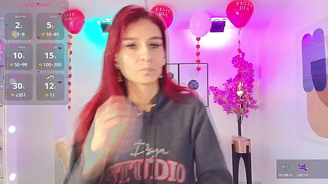 Snapshot of Tamara_slimx chatting on February 10, 2026, 3:49 am Tamara slimx online show from February 10, 2026, 3:49 am