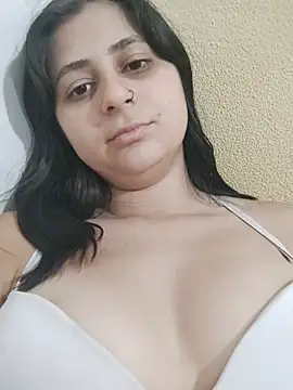 Snapshot of Moranguinho1029 chatting on August 2, 2026, 12:53 am Moranguinho1029 online show from August 2, 2026, 12:53 am