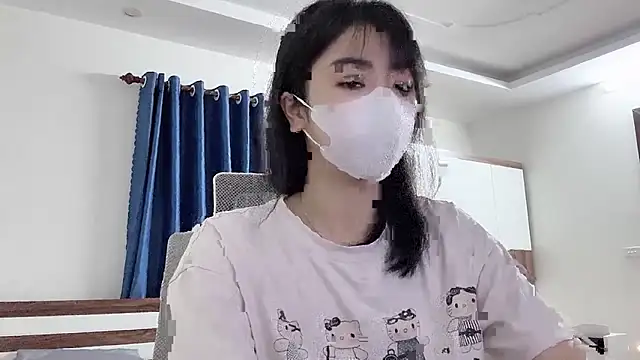 Snapshot of Linda_2k chatting on November 9, 2025, 10:08 am Linda 2k online show from November 9, 2025, 10:08 am