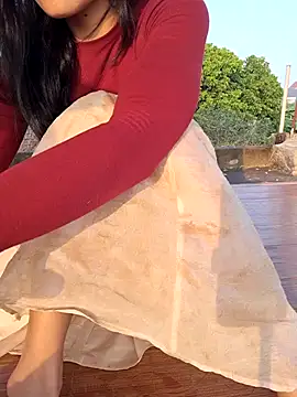 Snapshot of Linda_2k chatting on January 1, 2025, 9:28 am Linda 2k online show from January 1, 2025, 9:28 am