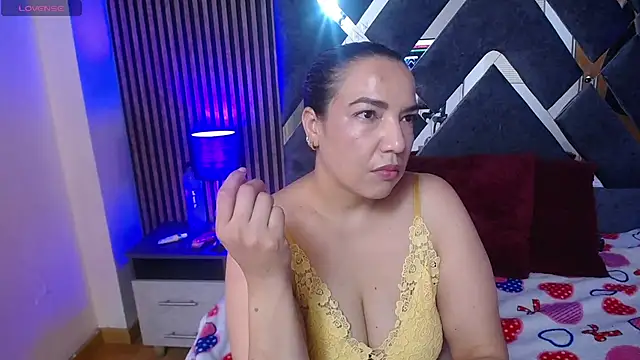 Snapshot of marie_hss chatting on March 6, 2025, 8:16 pm marie hss online show from March 6, 2025, 8:16 pm
