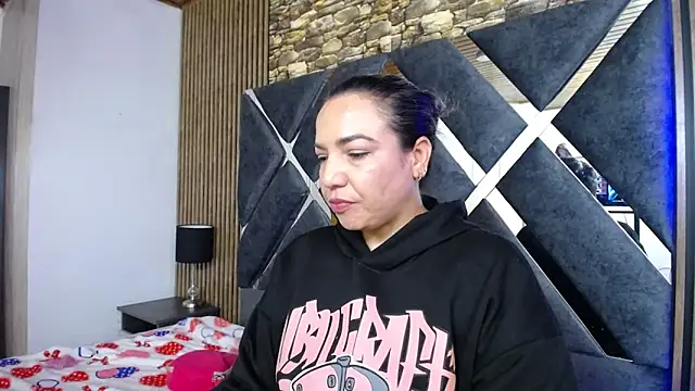 Snapshot of marie_hss chatting on March 15, 2025, 2:23 pm marie hss online show from March 15, 2025, 2:23 pm