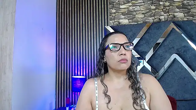 Snapshot of marie_hss chatting on March 12, 2025, 8:20 pm marie hss online show from March 12, 2025, 8:20 pm