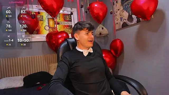 Snapshot of tossetrech chatting on February 15, 2026, 3:18 am tossetrech online show from February 15, 2026, 3:18 am