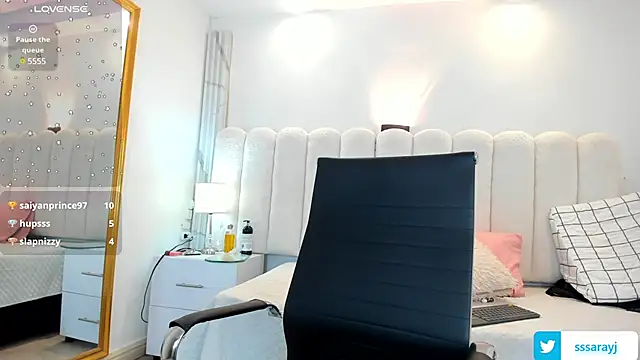 Snapshot of Saraycum chatting on February 22, 2025, 11:03 pm Saraycum online show from February 22, 2025, 11:03 pm