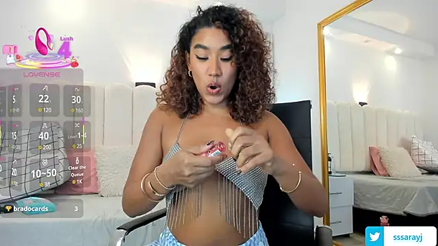 Snapshot of Saraycum chatting on February 26, 2025, 8:04 pm Saraycum online show from February 26, 2025, 8:04 pm