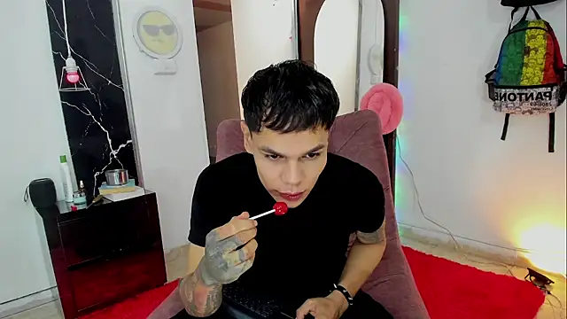 Jordyrodriiguez online show from November 28, 2025, 3:07 am