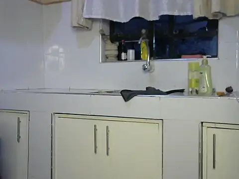 Moniklavy online show from February 5, 2026, 5:42 pm