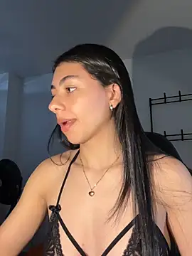 Snapshot of Liissa_cute_ chatting on November 13, 2025, 6:23 pm Liissa cute online show from November 13, 2025, 6:23 pm