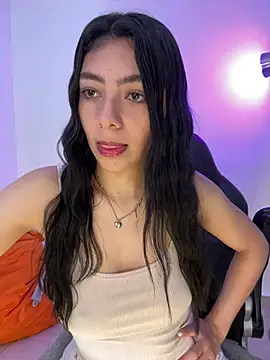 Snapshot of Liissa_cute_ chatting on June 28, 2026, 6:14 pm Liissa cute online show from June 28, 2026, 6:14 pm