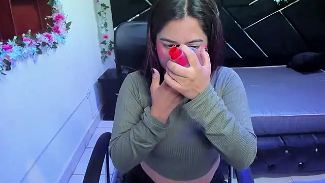 MariaClay online show from December 2, 2025, 12:07 pm