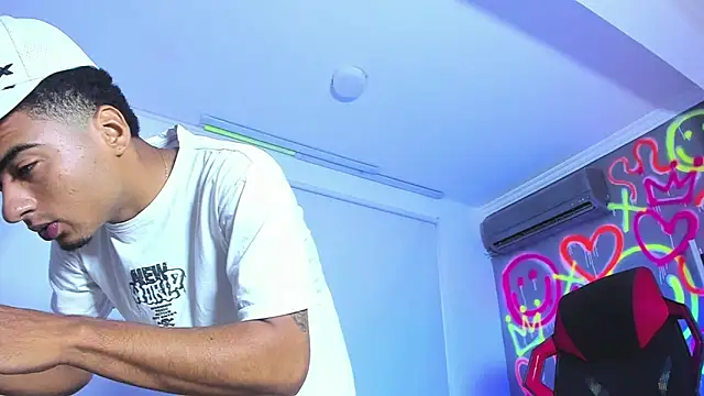 ANGEL NICOLAS online show from January 9, 2026, 4:36 pm