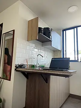 LauraCadwell online show from February 11, 2026, 1:11 pm