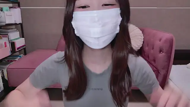 Snapshot of TsukasaSakai chatting on December 7, 2024, 5:10 am TsukasaSakai online show from December 7, 2024, 5:10 am