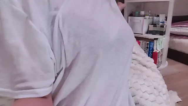 Snapshot of TsukasaSakai chatting on January 13, 2025, 1:23 am TsukasaSakai online show from January 13, 2025, 1:23 am