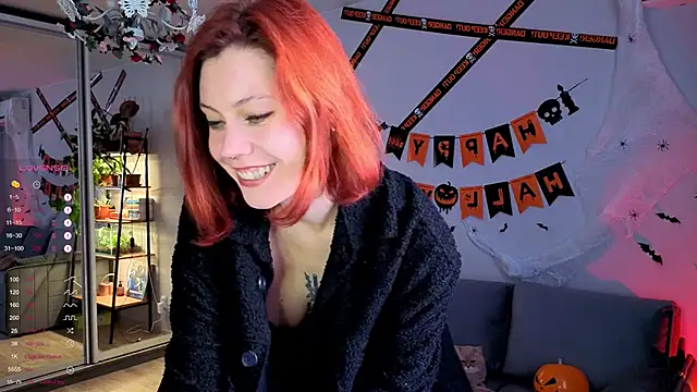 Snapshot of Your_Corvus chatting on October 18, 2025, 8:05 am Your Corvus online show from October 18, 2025, 8:05 am