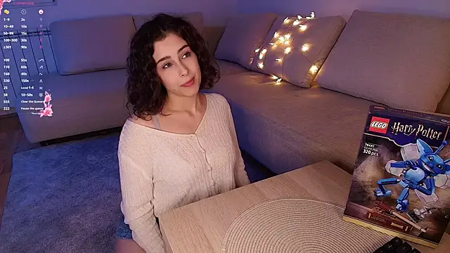 cosmosbaby online show from April 12, 2026, 7:50 pm