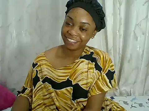 PrettyPrincess14 online show from May 19, 2026, 7:10 pm