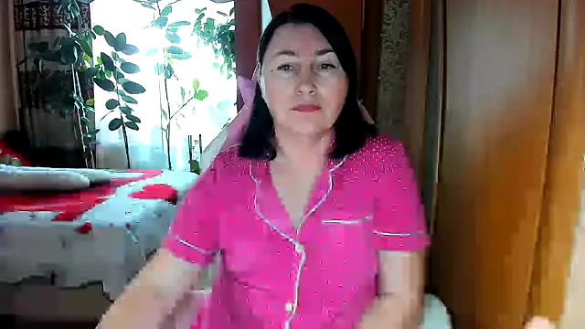 Snapshot of Tatyana51 chatting on May 12, 2026, 5:37 am Tatyana51 online show from May 12, 2026, 5:37 am