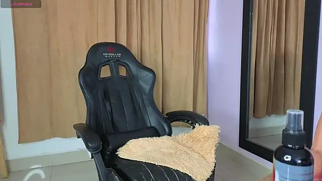 Snapshot of samarha_xue chatting on January 9, 2026, 11:39 am samarha xue online show from January 9, 2026, 11:39 am