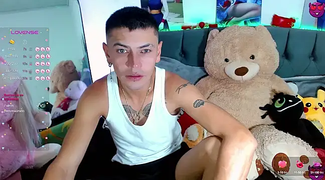 Snapshot of _snopyy_ chatting on March 1, 2025, 11:26 pm  snopyy  online show from March 1, 2025, 11:26 pm