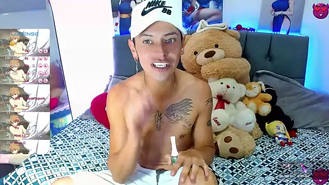 Snapshot of _snopyy_ chatting on February 22, 2025, 8:42 pm  snopyy  online show from February 22, 2025, 8:42 pm