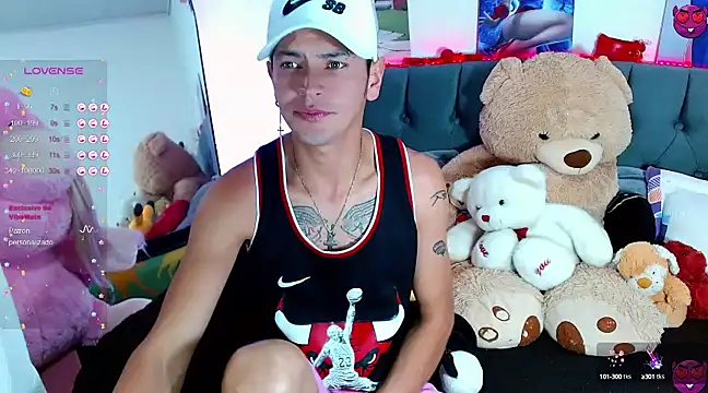 Snapshot of _snopyy_ chatting on February 27, 2025, 7:47 pm  snopyy  online show from February 27, 2025, 7:47 pm