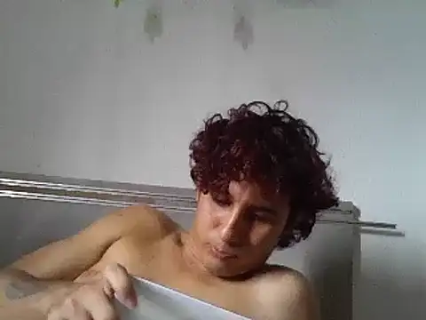 pedrodavid  online show from January 7, 2025, 7:17 pm