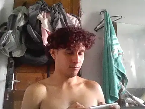 pedrodavid  online show from January 29, 2025, 7:32 pm