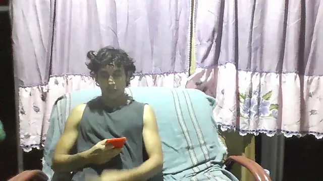 pedrodavid  online show from October 18, 2025, 11:51 pm