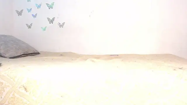 Angell Dustt  online show from February 15, 2025, 10:22 am