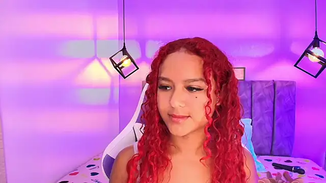 Snapshot of Sophiee_Velvet chatting on October 3, 2025, 4:08 pm Sophiee Velvet online show from October 3, 2025, 4:08 pm