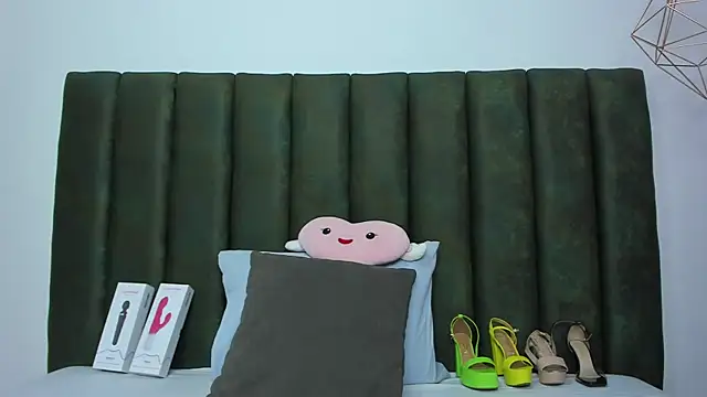 Snapshot of ThailyCherry chatting on November 8, 2025, 8:34 pm ThailyCherry online show from November 8, 2025, 8:34 pm