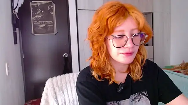 mariana124- online show from December 17, 2025, 2:55 pm