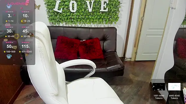 Snapshot of Enma__clark chatting on March 11, 2025, 7:47 pm Enma clark online show from March 11, 2025, 7:47 pm
