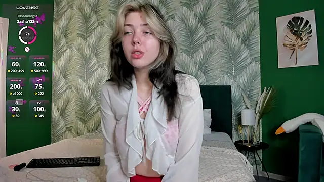 Vanessa Walters online show from September 26, 2025, 2:07 am