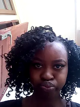 Snapshot of Candii_wet_ chatting on December 4, 2025, 6:45 am Candii wet online show from December 4, 2025, 6:45 am