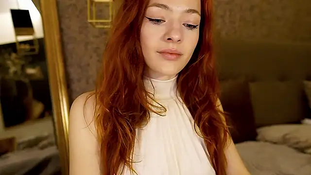 Snapshot of MiaRouge chatting on May 16, 2026, 12:53 am MiaRouge online show from May 16, 2026, 12:53 am