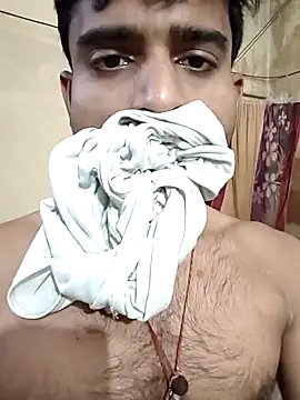 PRIYANHUxh online show from April 3, 2026, 7:04 am